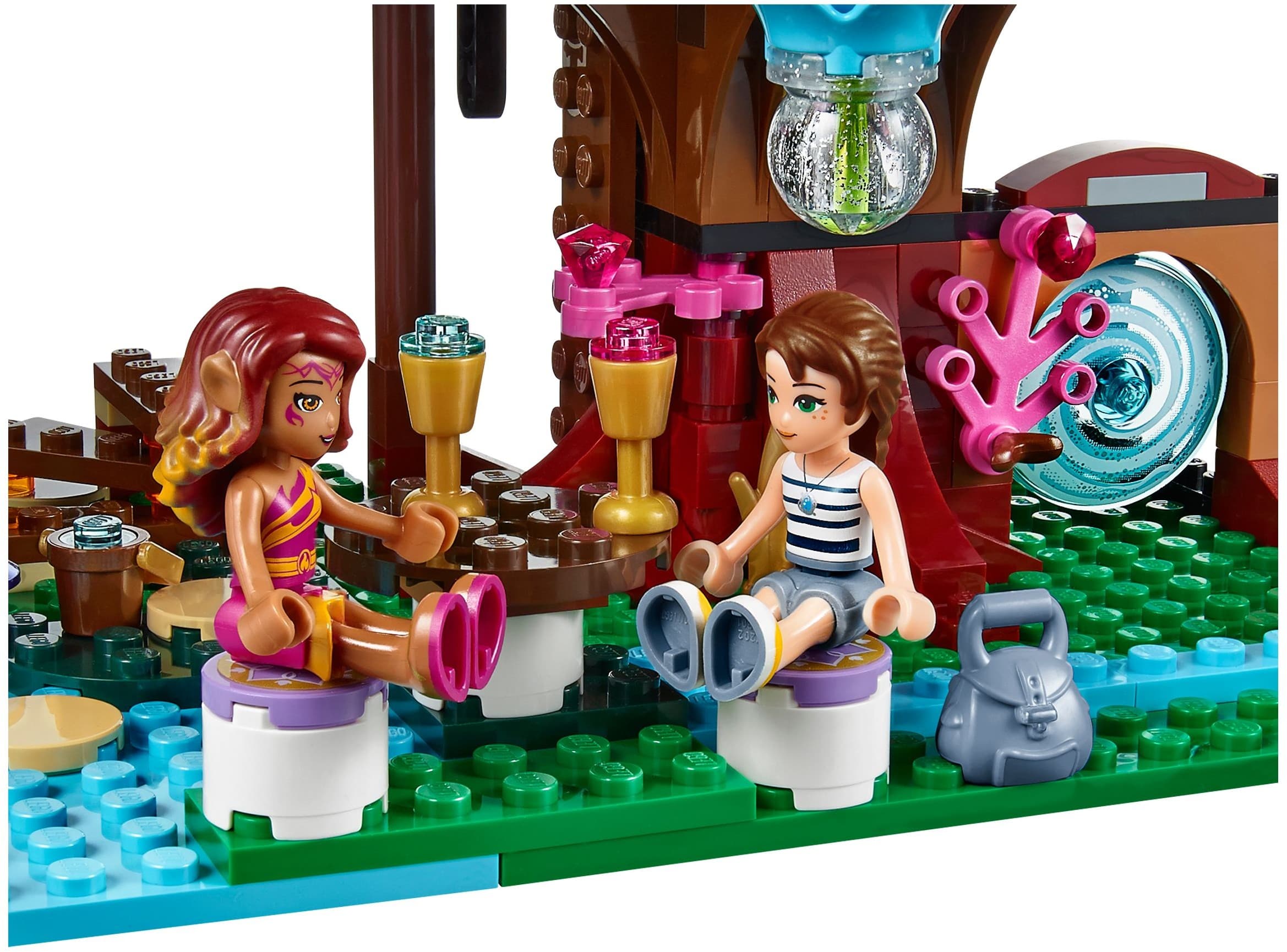 The Elves' Treetop Hideaway