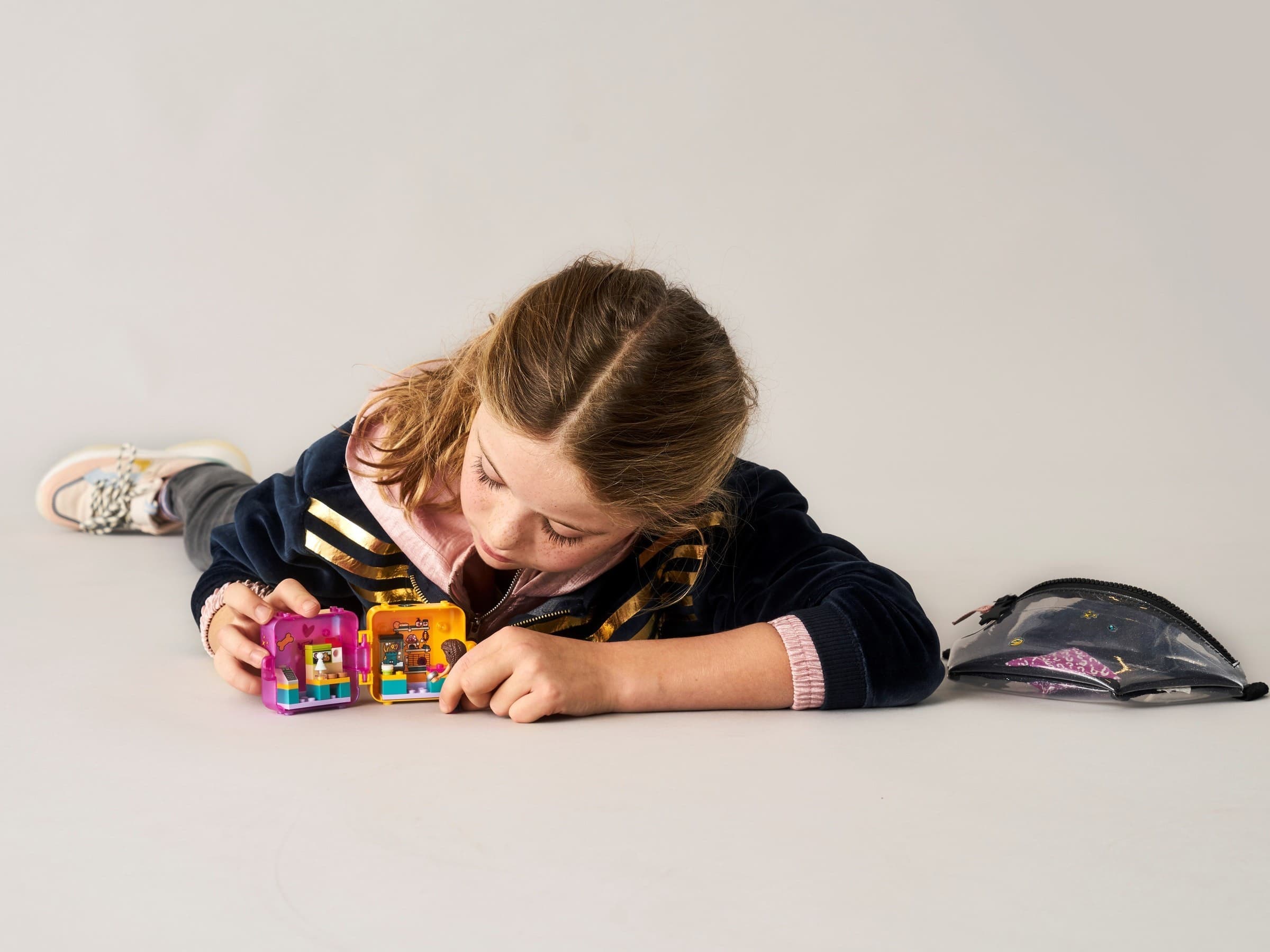 Andrea's Shopping Play Cube