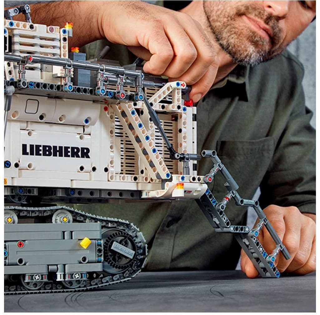 Liebherr R 9800 Excavator