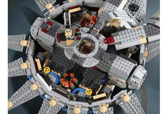 Millennium Falcon (Blue Box Version)