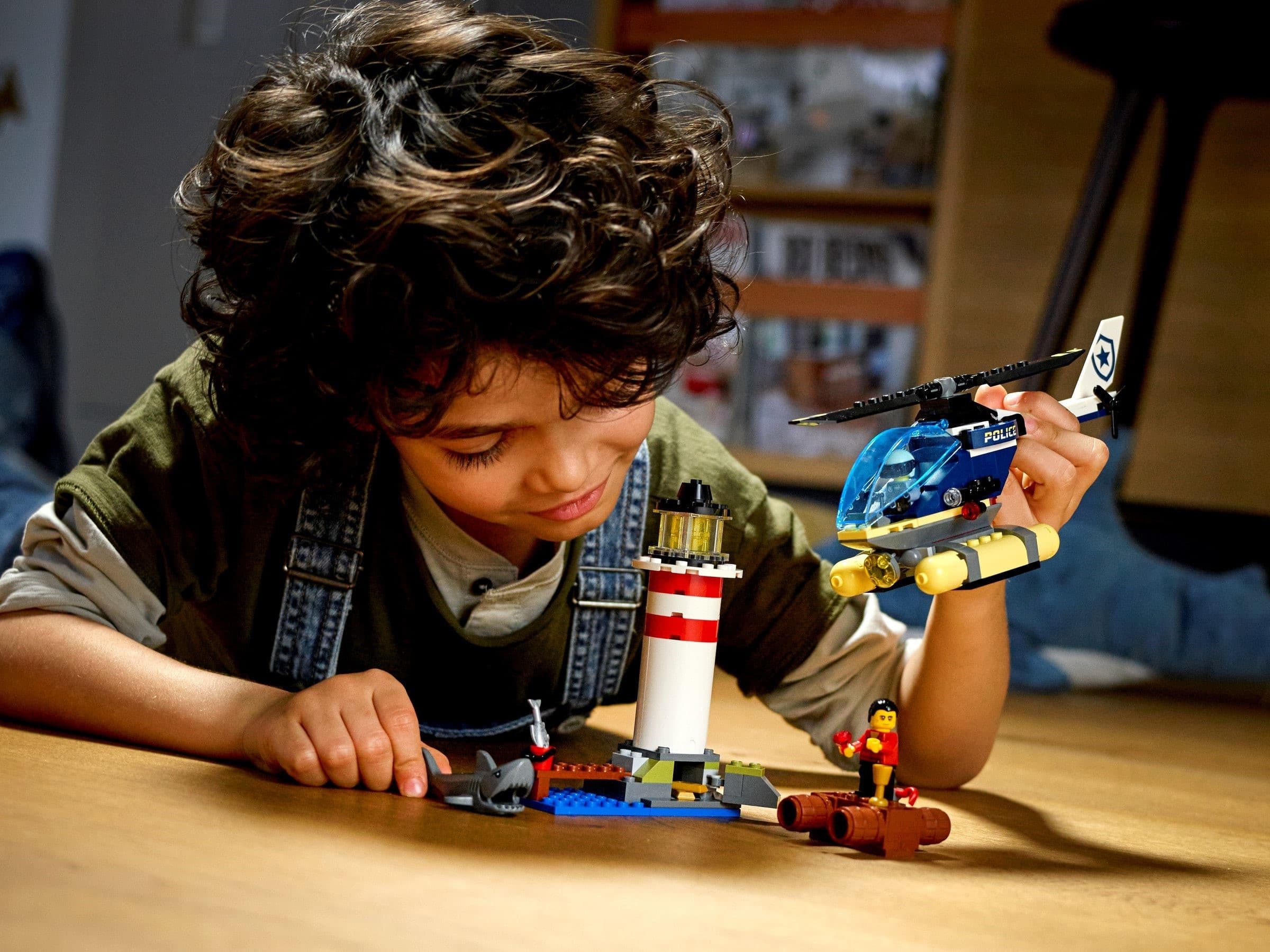 Elite Police Lighthouse Arrest