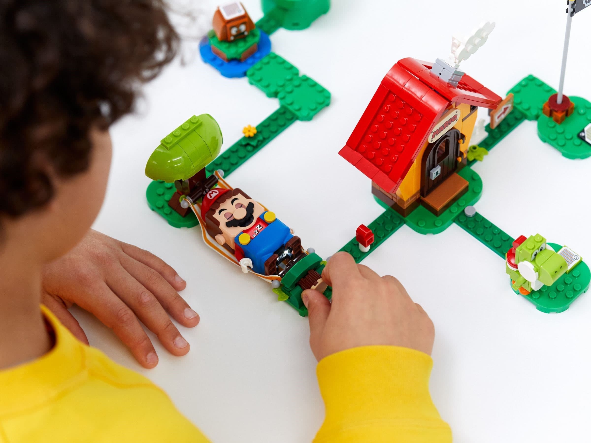 Mario's House & Yoshi Expansion Set