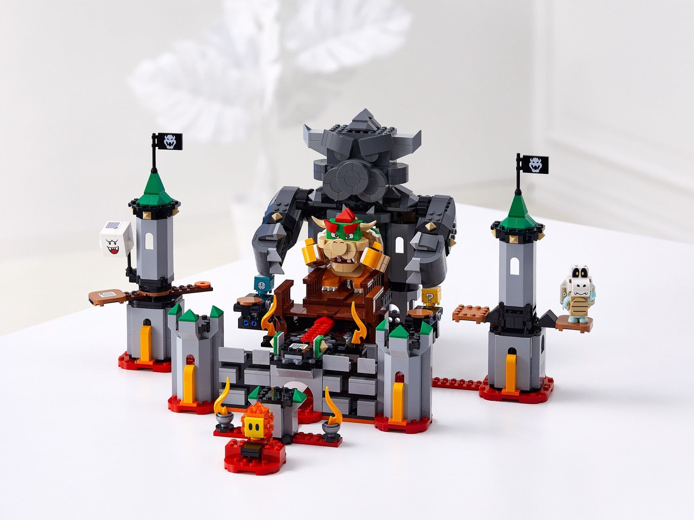 Bowser's Castle Boss Battle Expansion Set