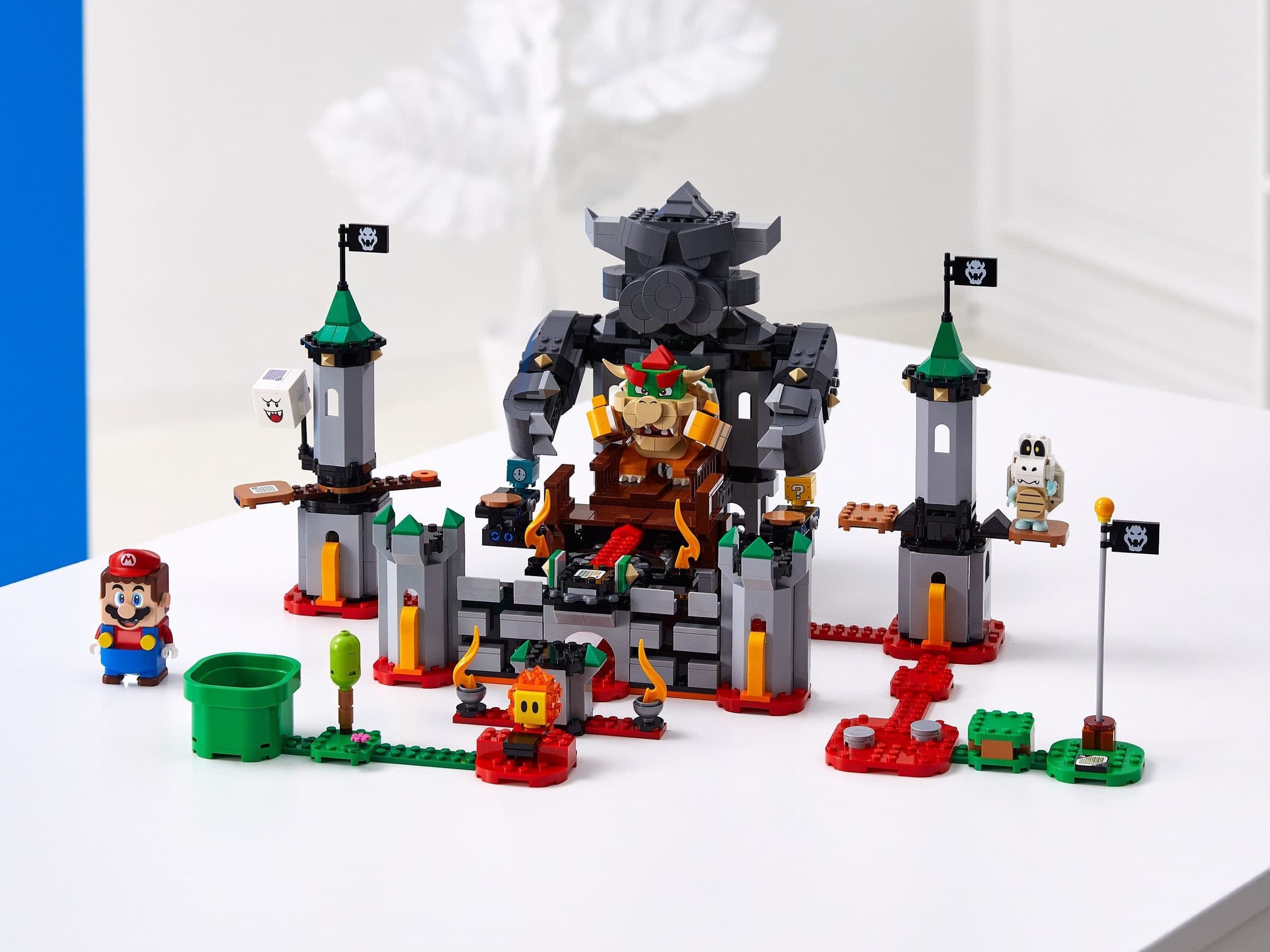 Bowser's Castle Boss Battle Expansion Set