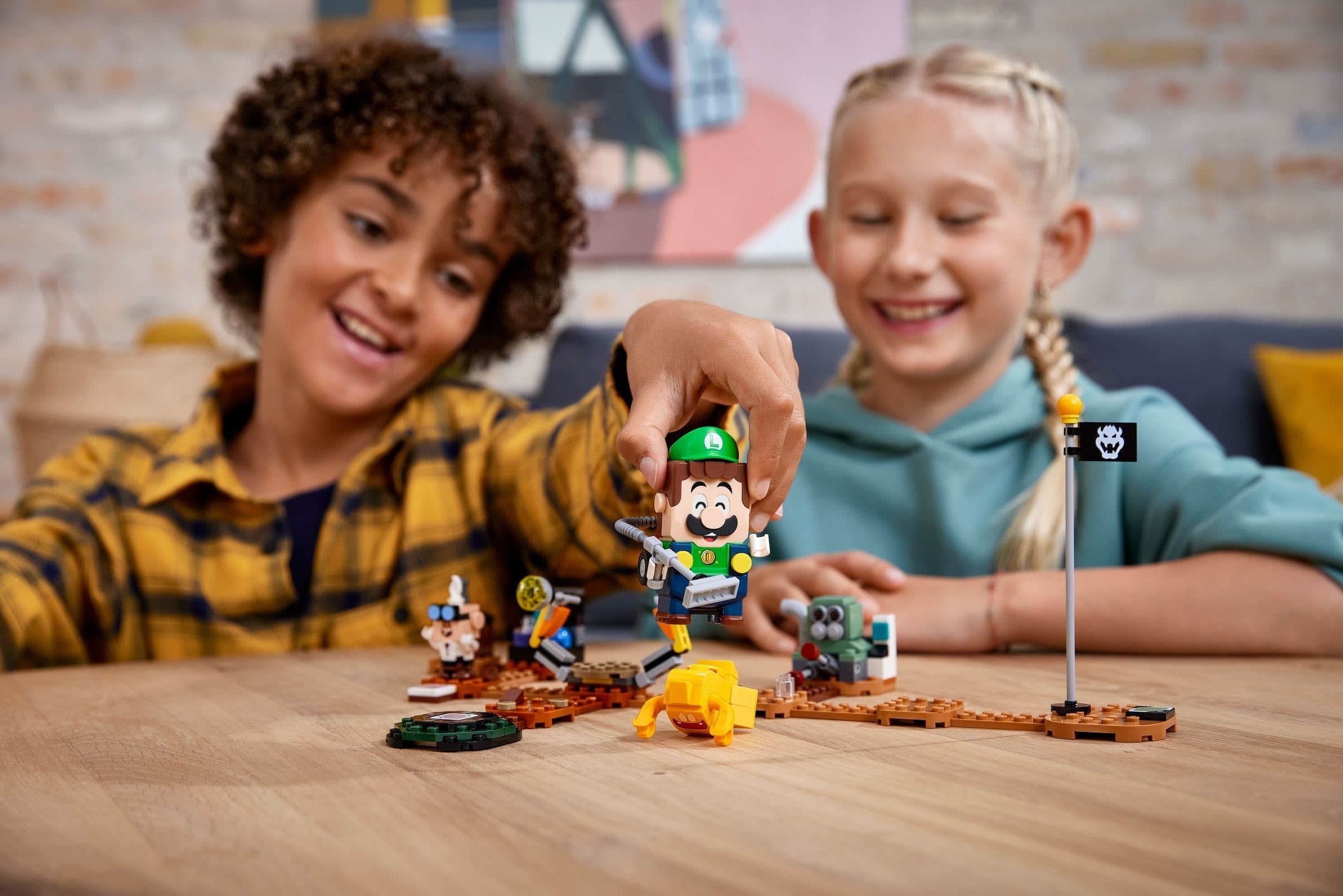 Luigi's Mansion Lab and Poltergust Expansion Set