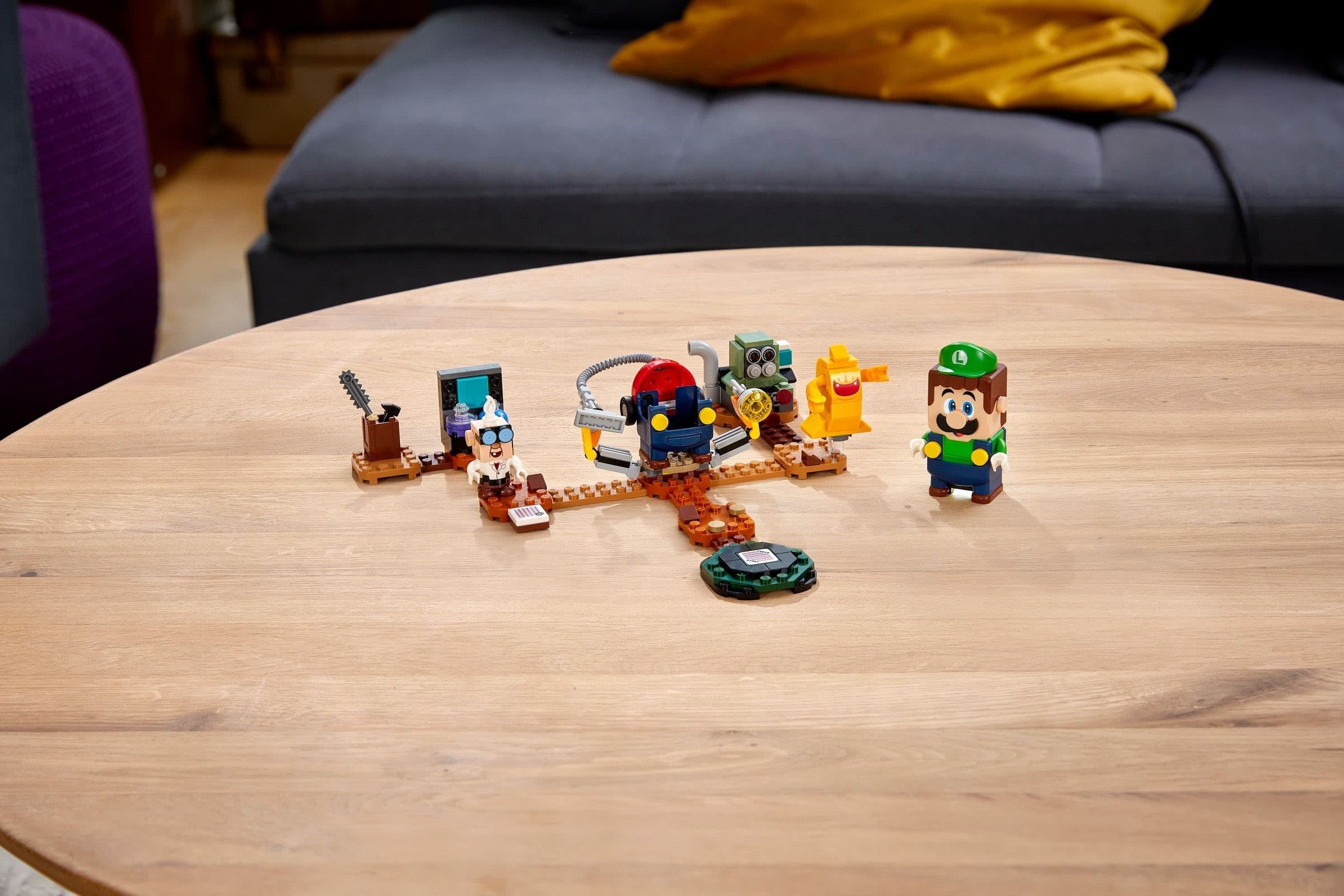 Luigi's Mansion Lab and Poltergust Expansion Set
