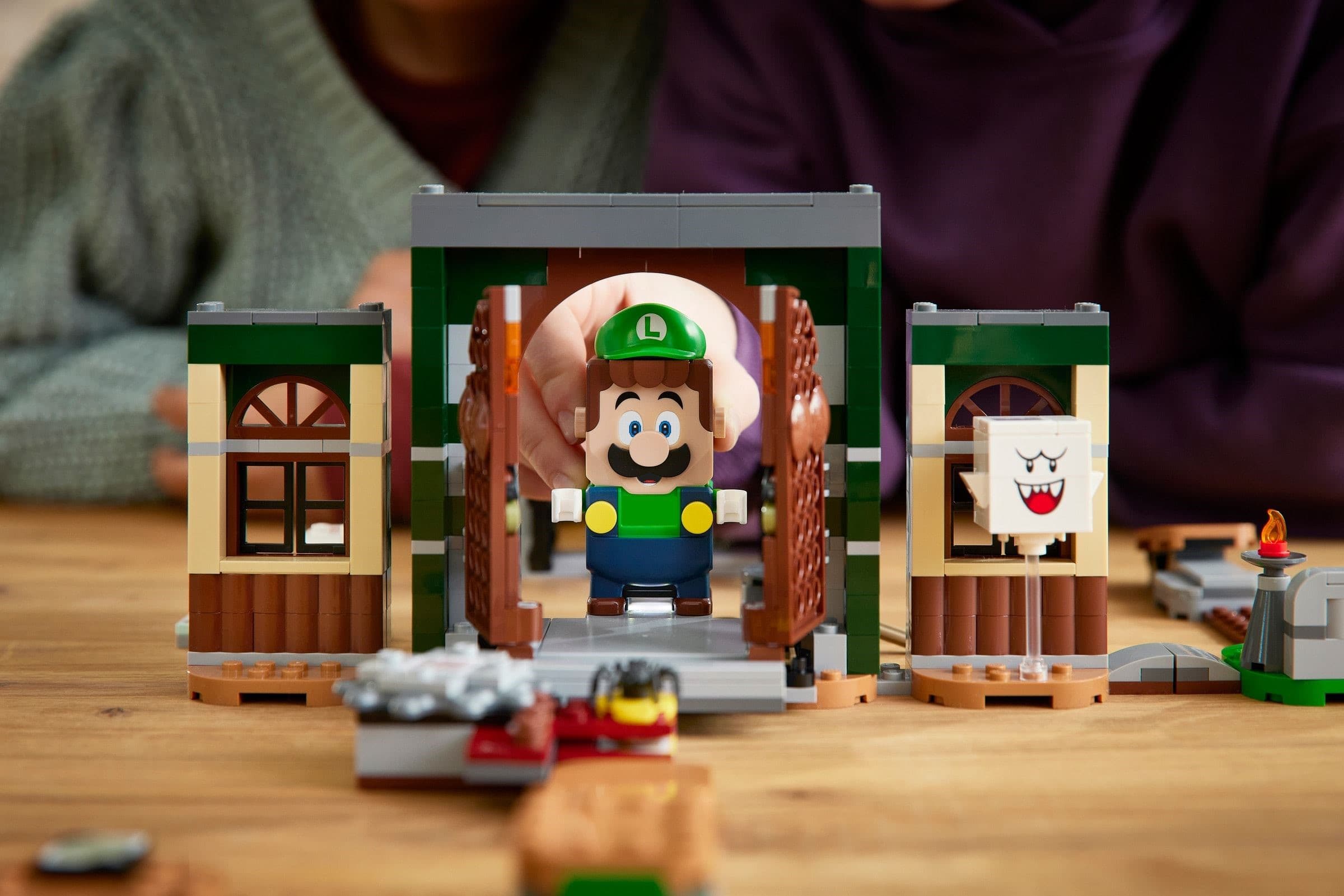 Luigi's Mansion Entryway Expansion Set