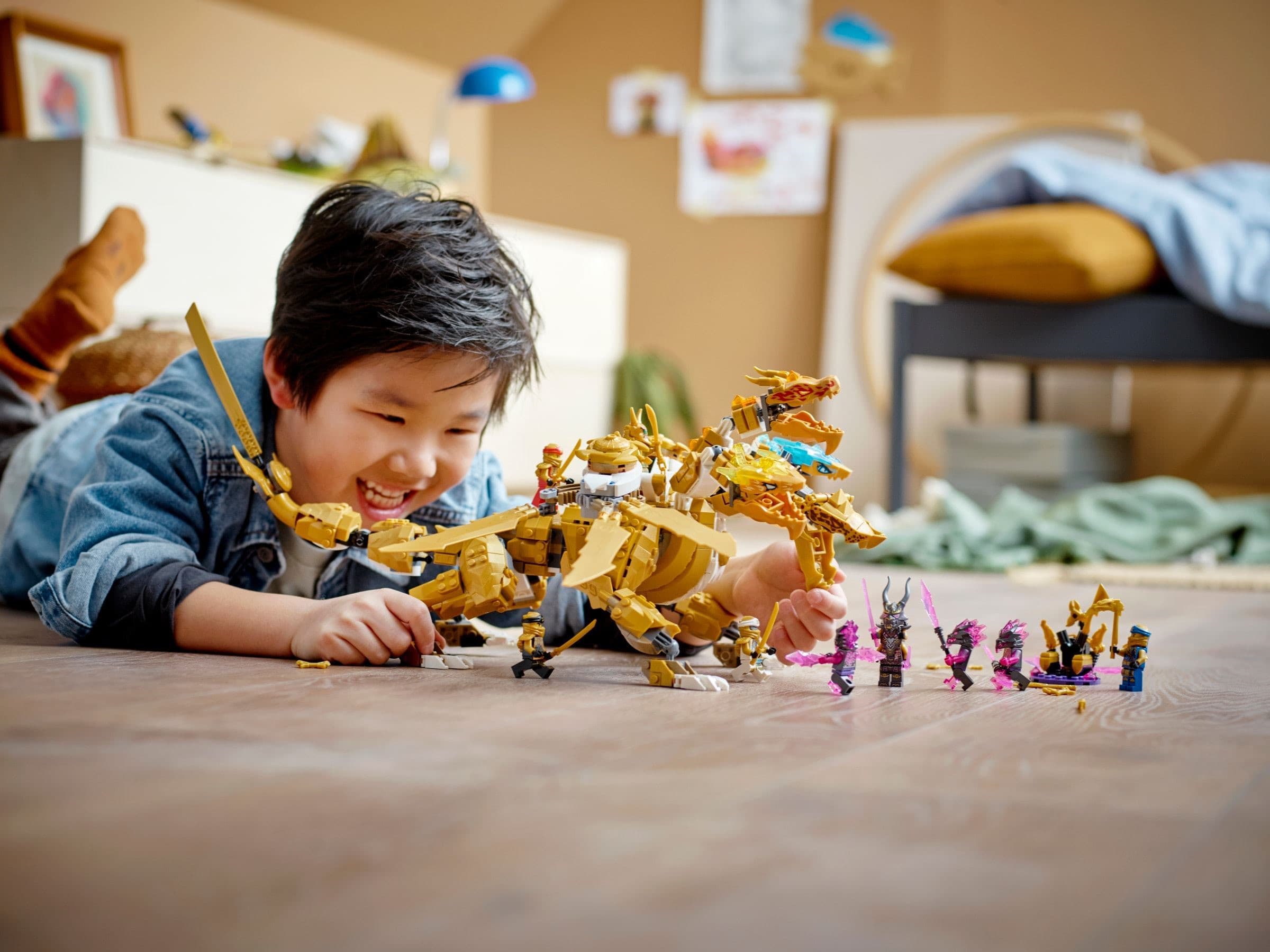 Lloyd's Golden Ultra Dragon
