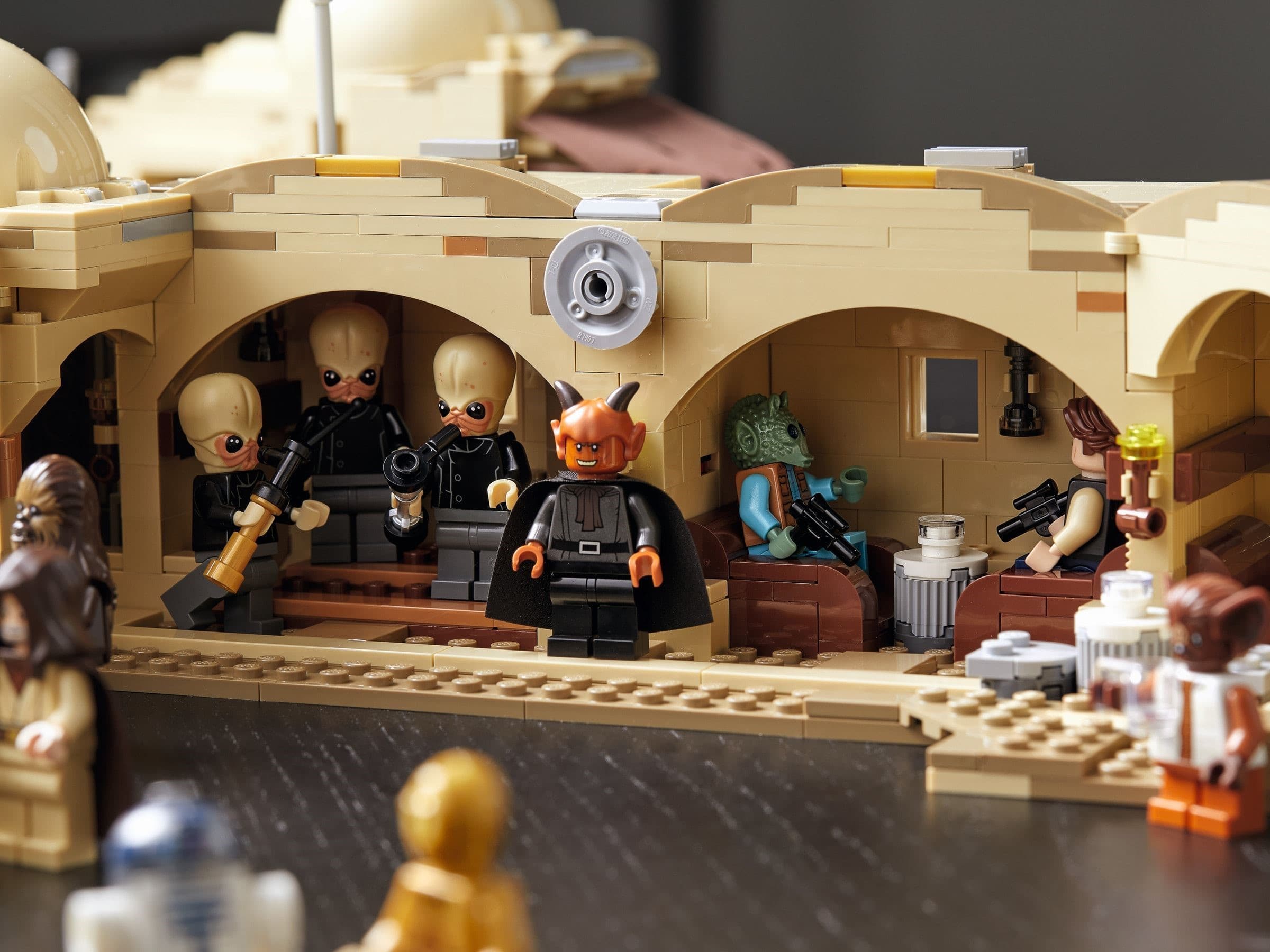 Mos Eisley Cantina