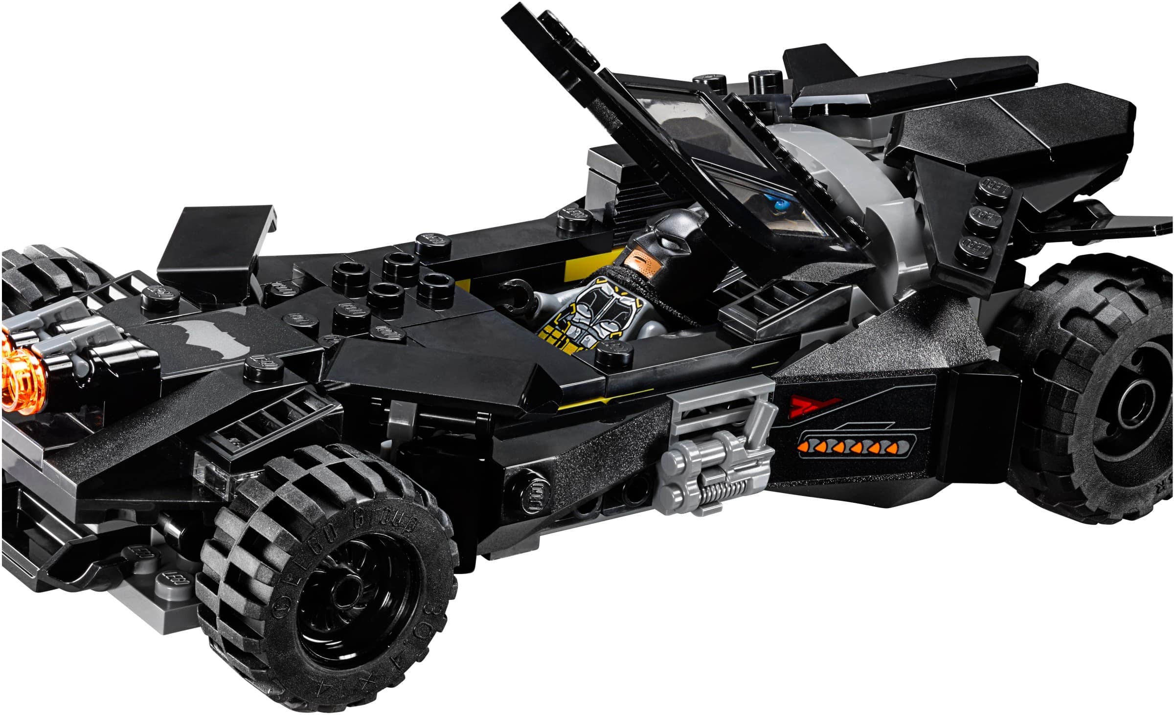 Flying Fox: Batmobile Airlift Attack