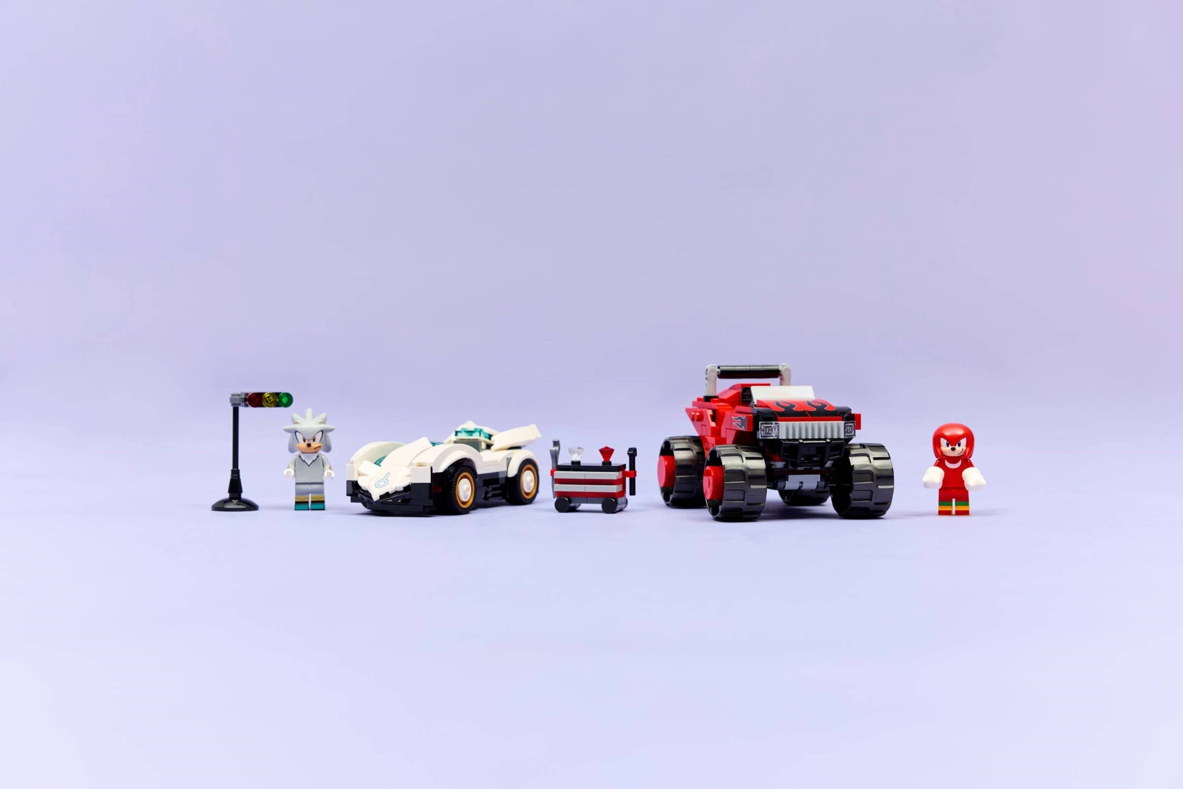 Silver's Car vs. Knuckles' Monster Truck
