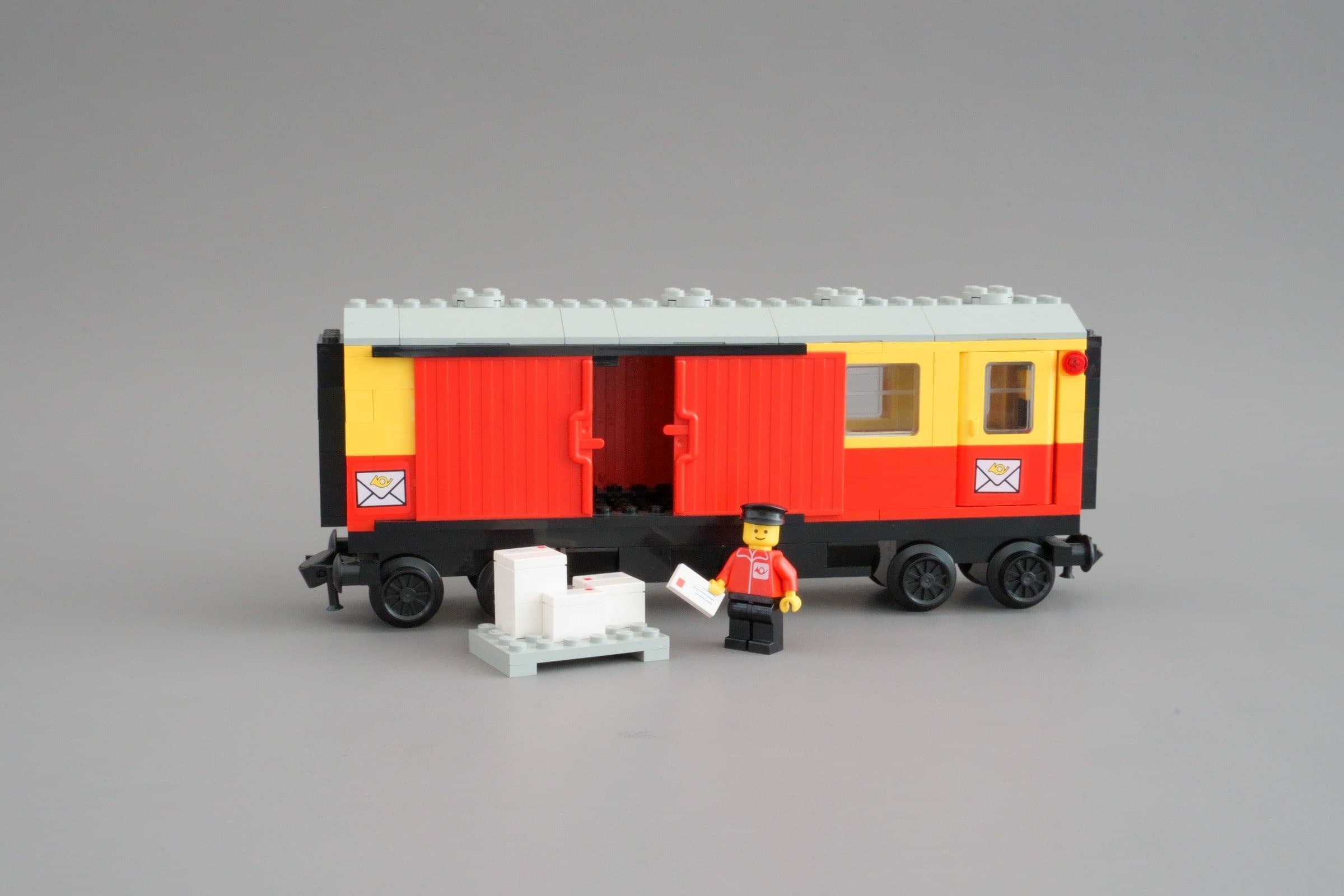 Postal Container Wagon Covered