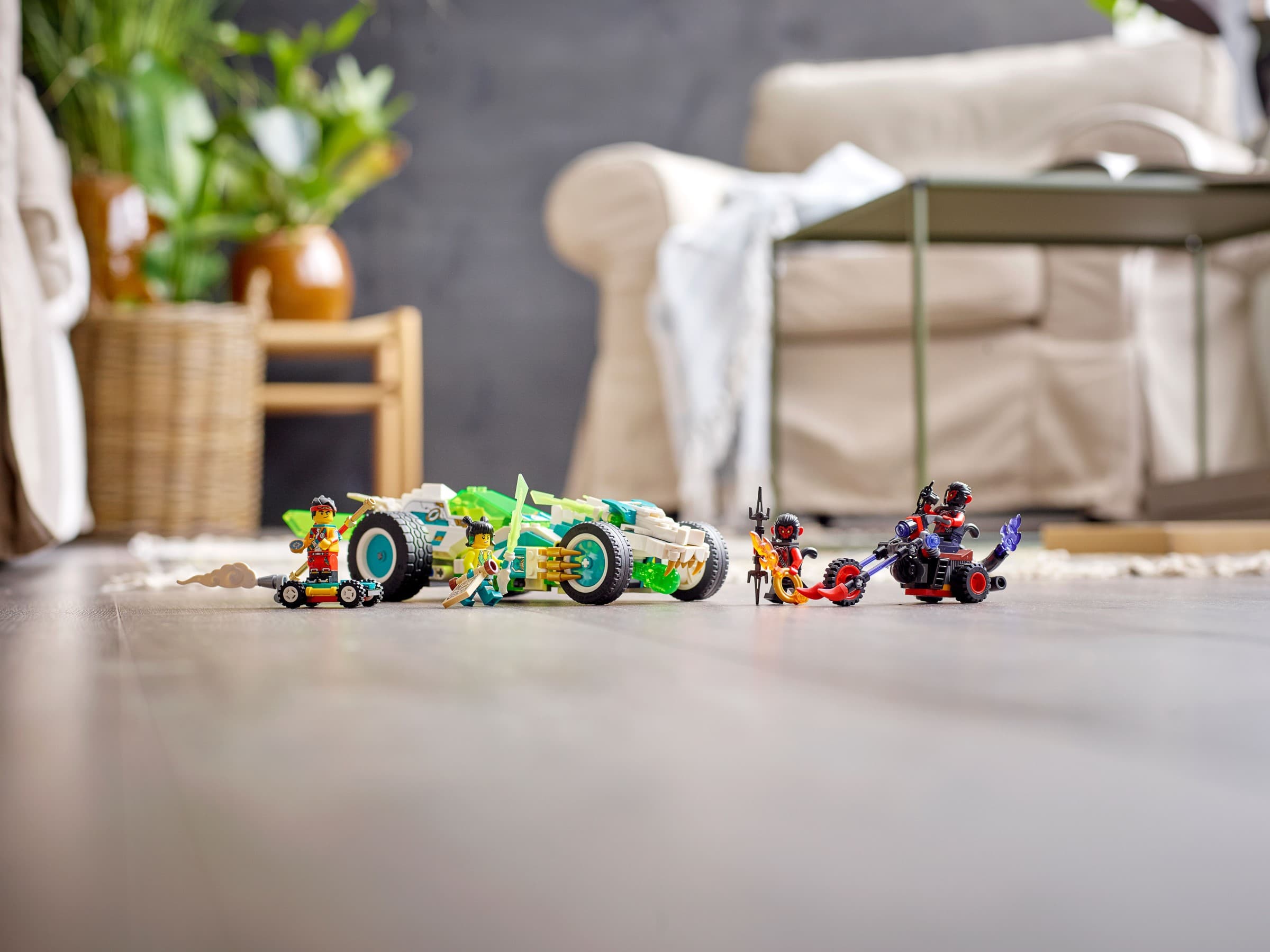 Mei's Dragon Car
