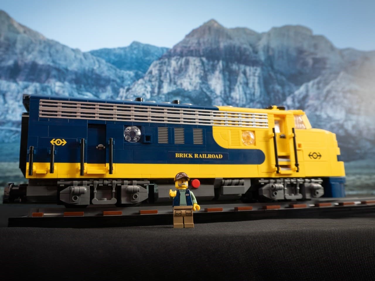 Brick Railroad Locomotive