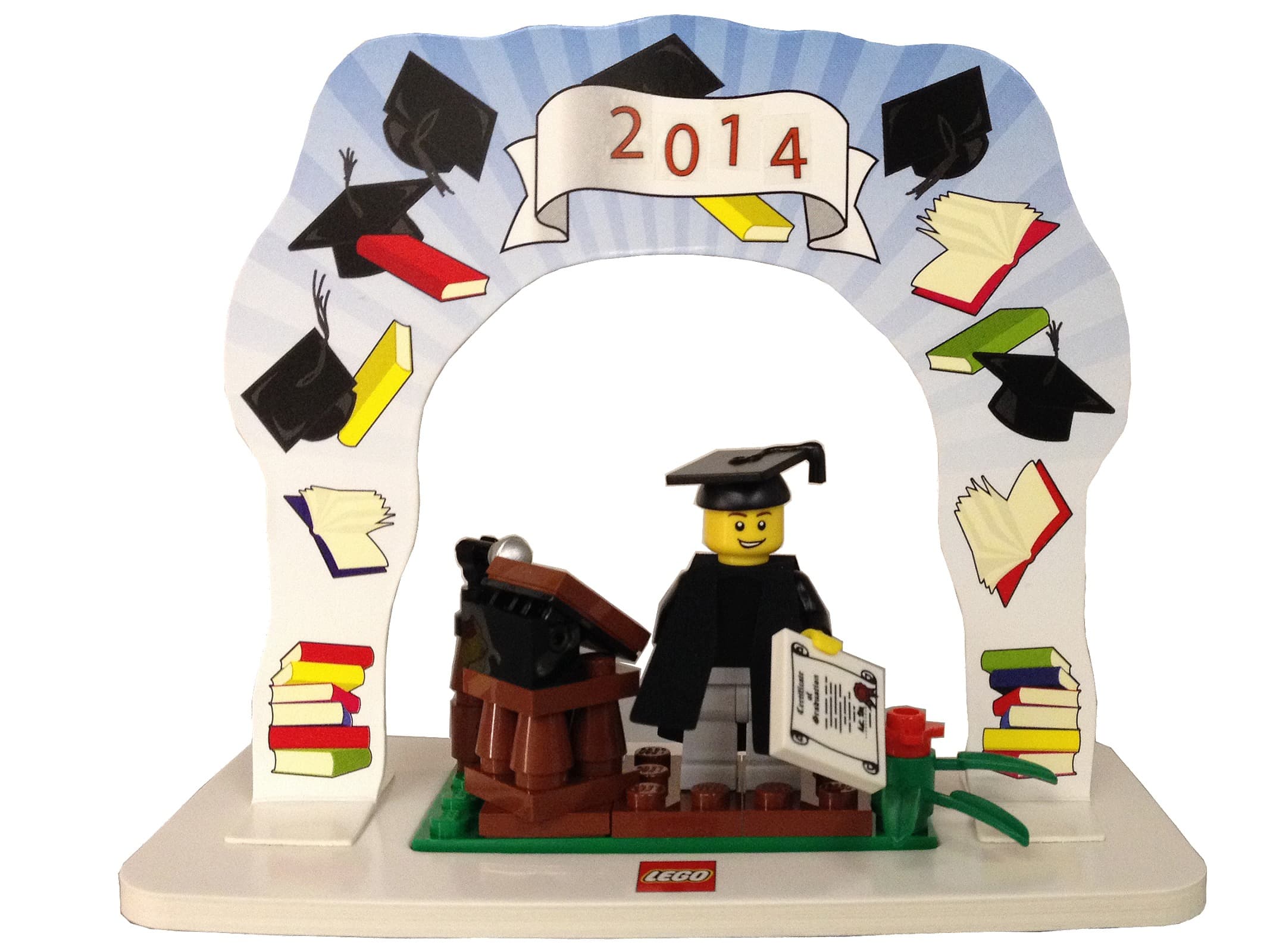 Classic Minifigure Graduation Set