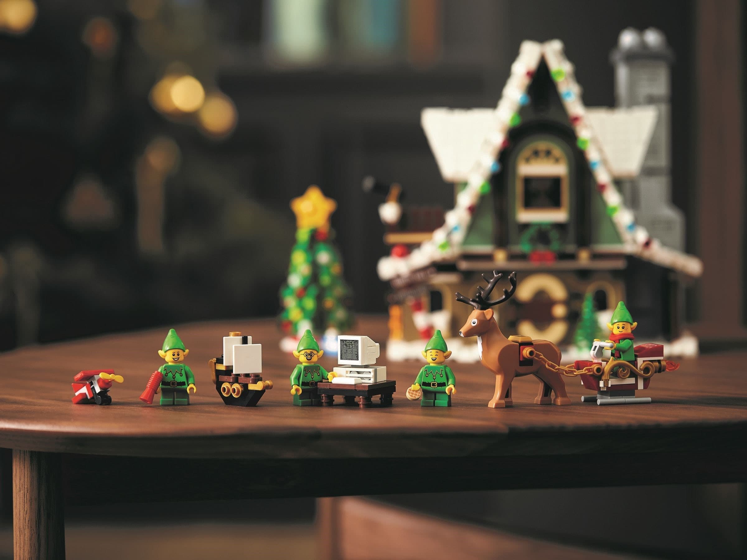 Elf Club House