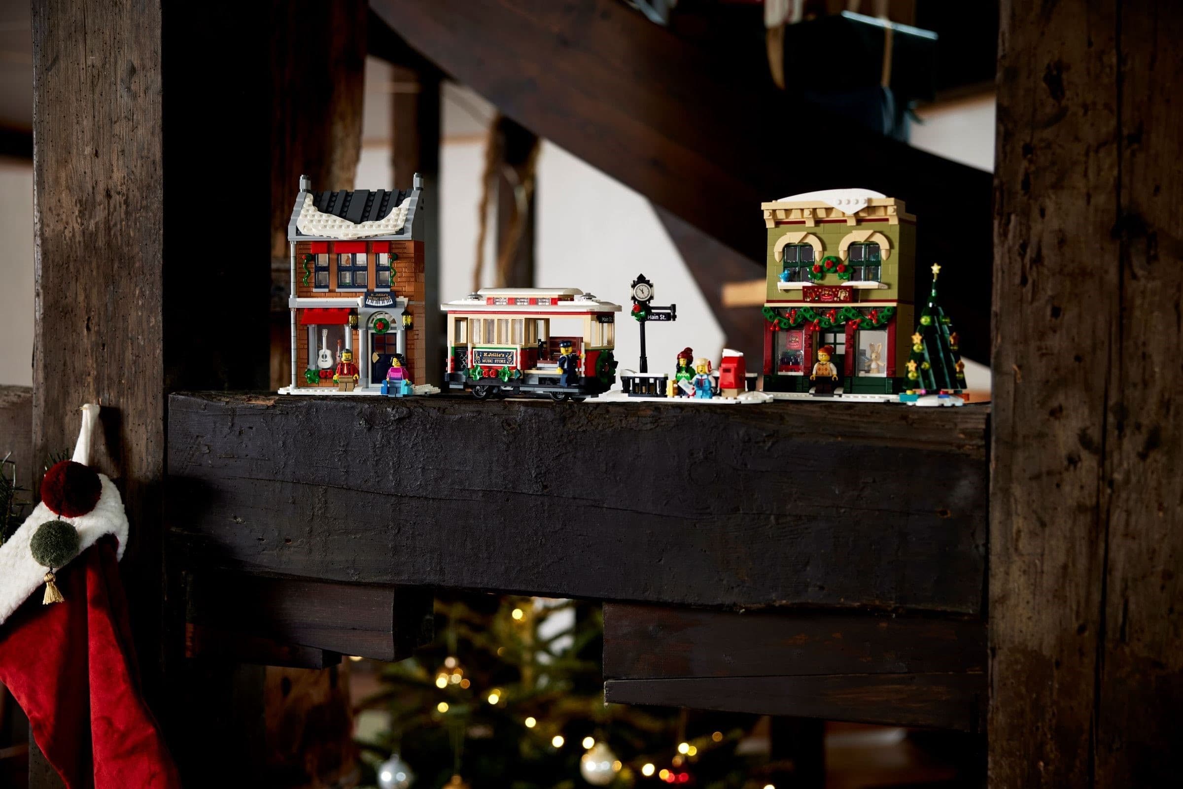 Holiday Main Street