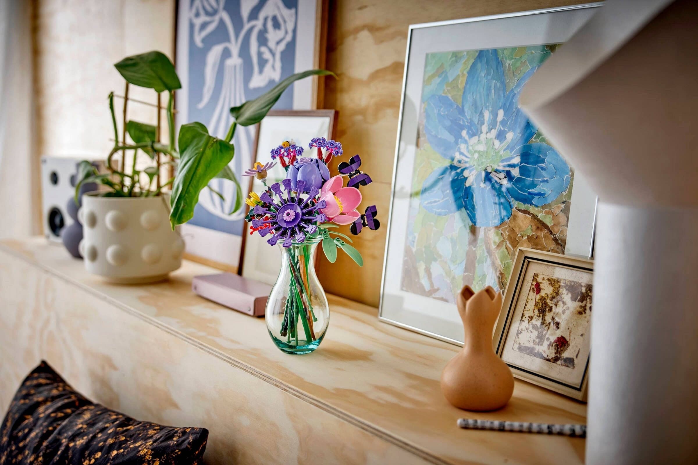 Olivia Rodrigo’s Flower Bouquet