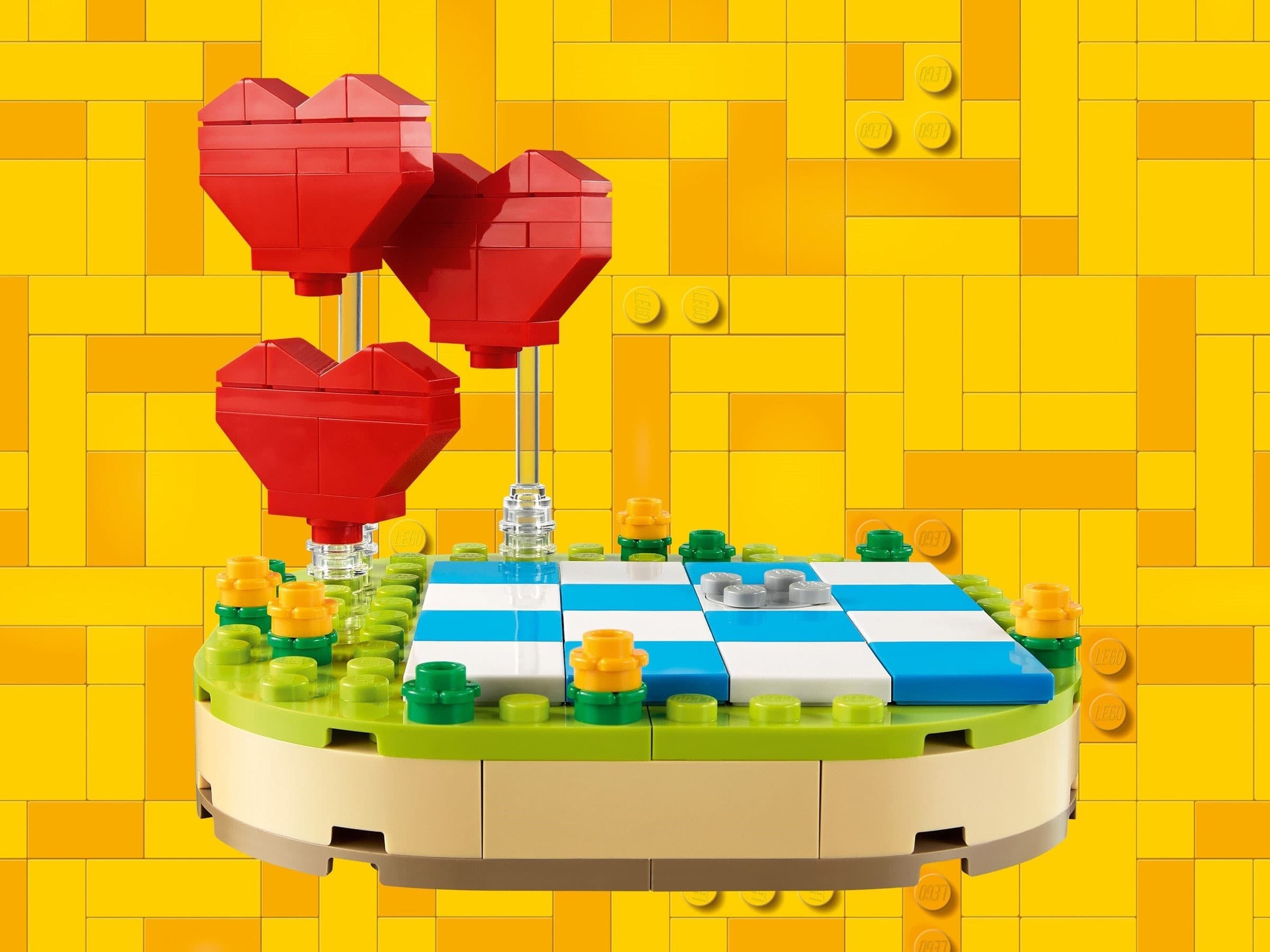 Valentine's Brown Bear