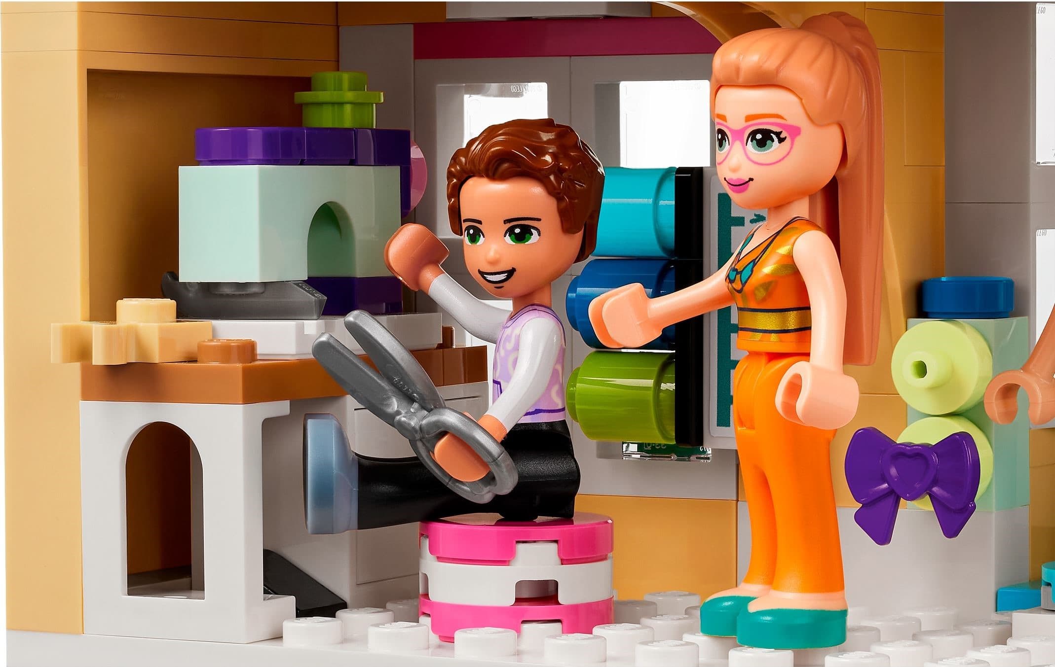 Emma's Art School