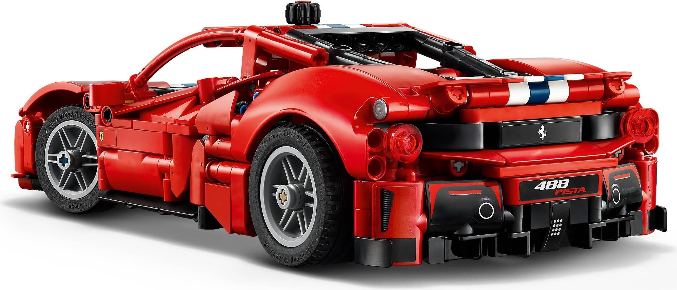 Ferrari 488 PISTA Car