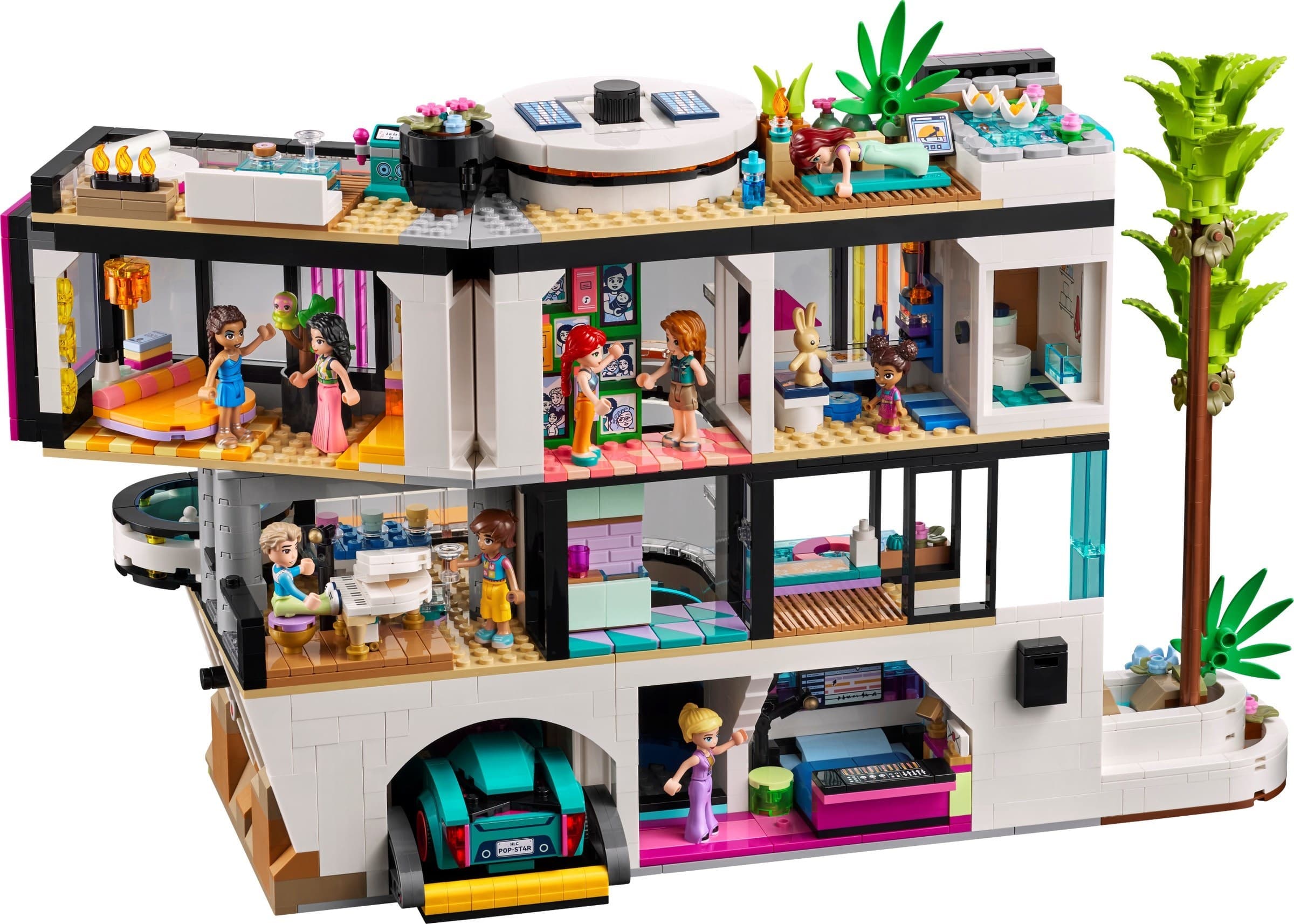 Andrea's Modern Mansion