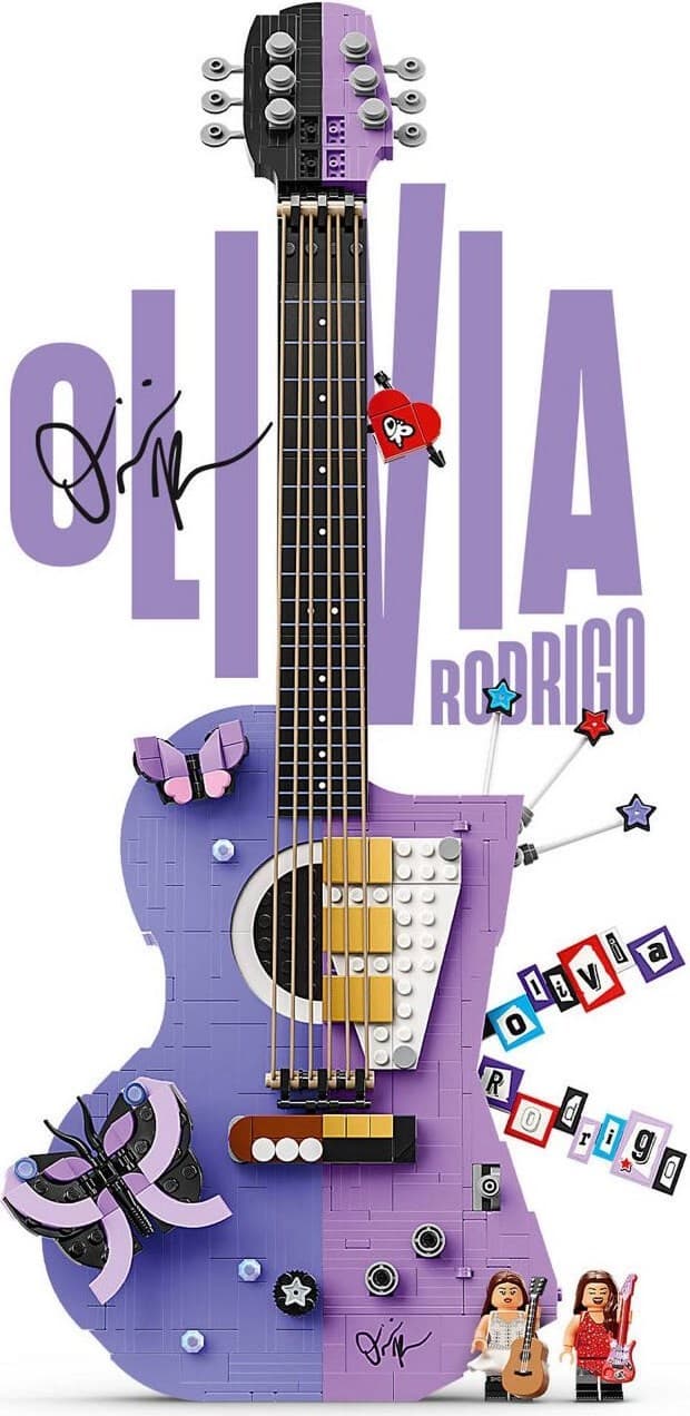 Olivia Rodrigo’s Dual Guitar