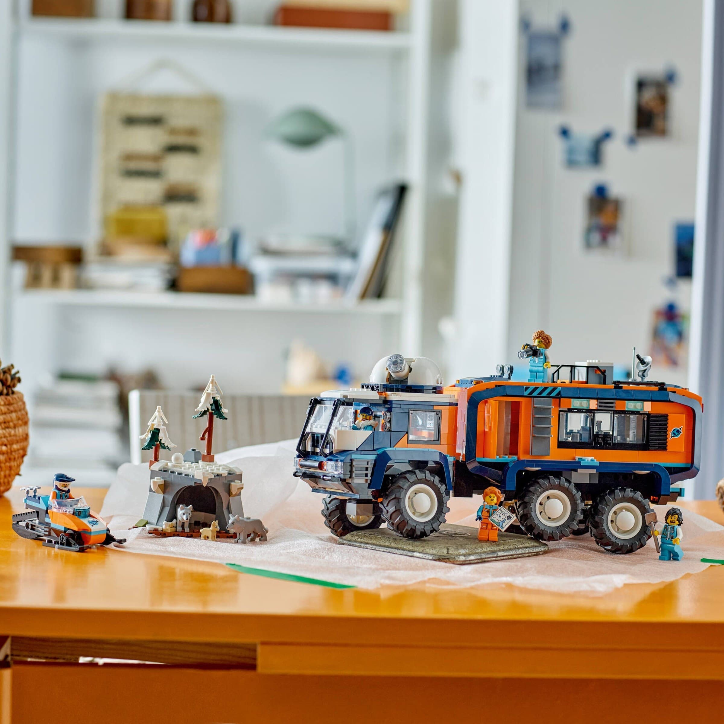 Arctic Explorer Science Lab Truck