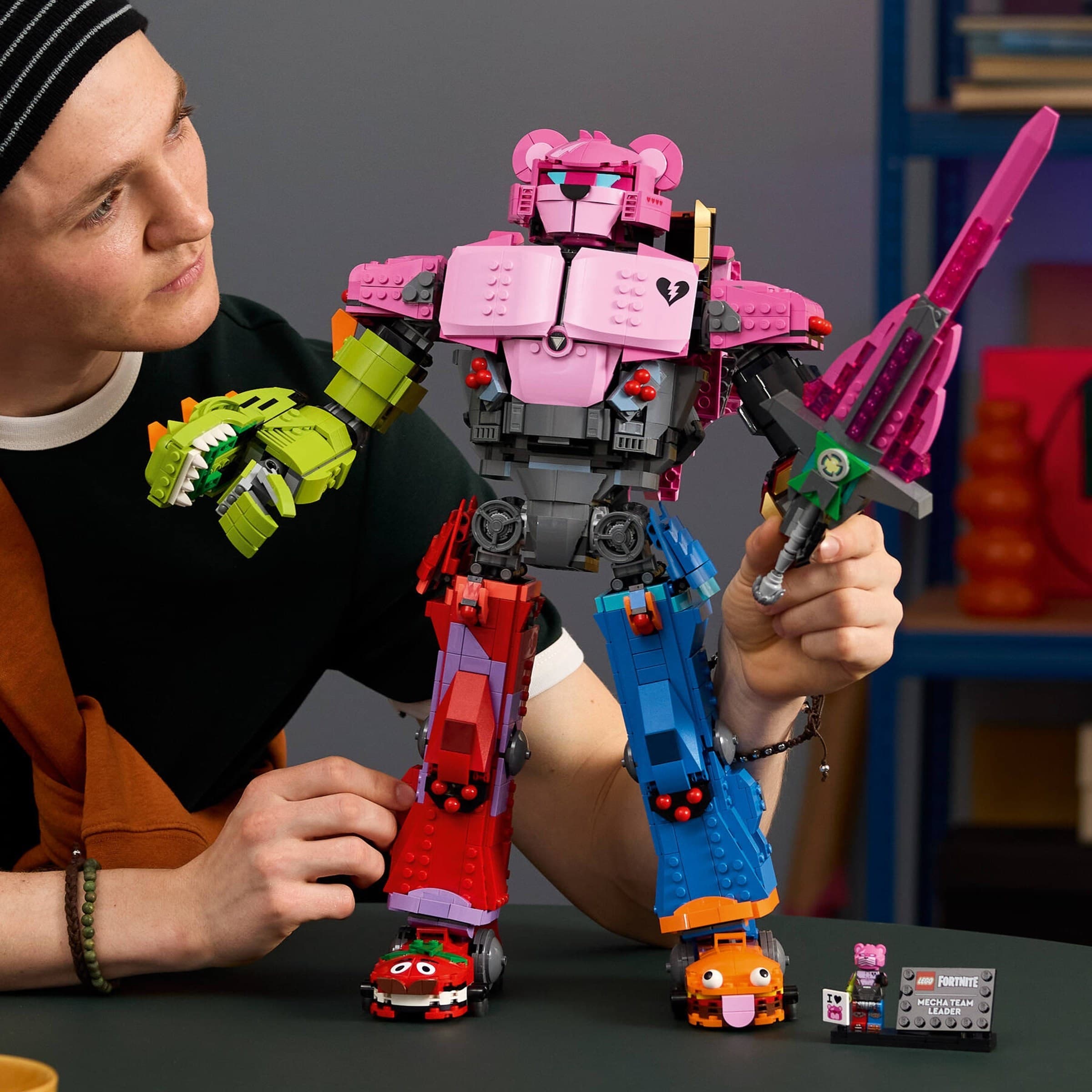 Mecha Team Leader