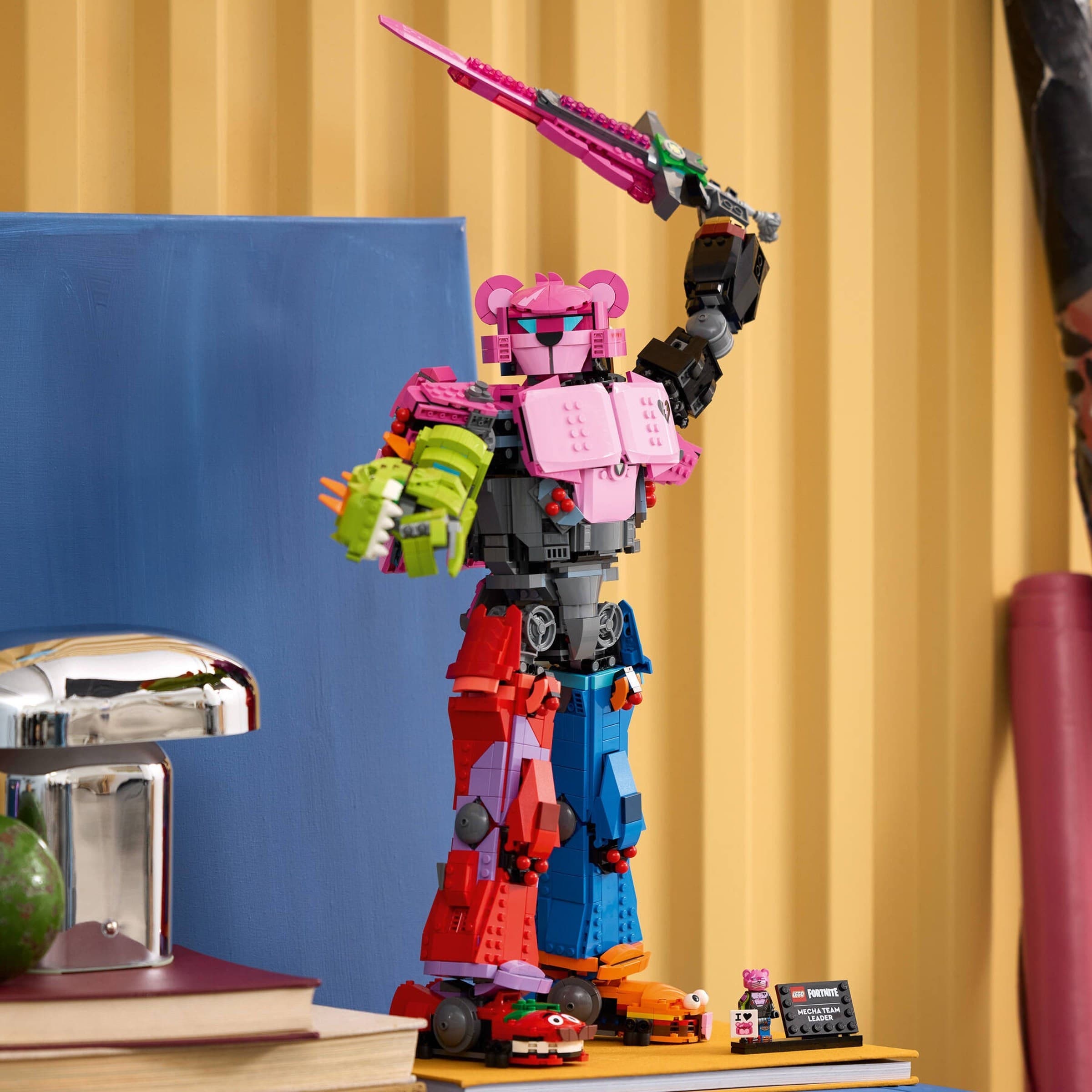 Mecha Team Leader
