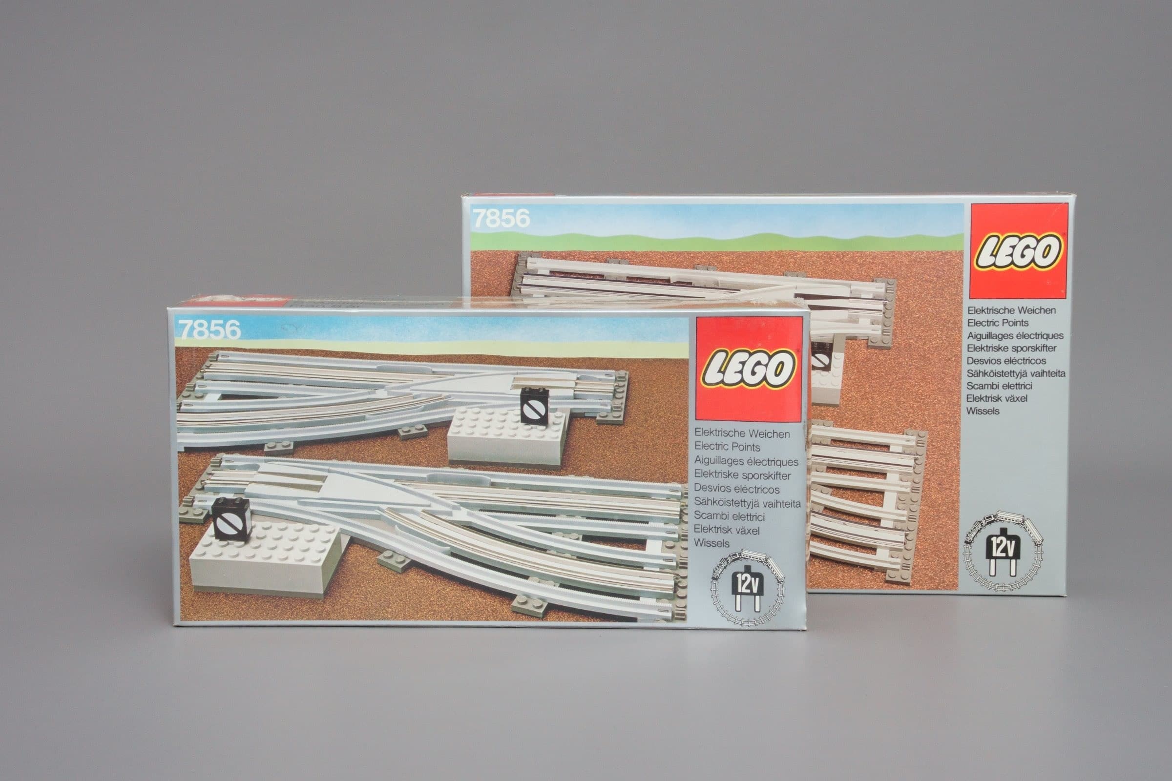 Left and Right Manual Points with Electric Rails